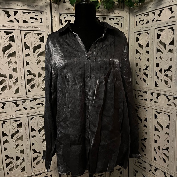 WHITE STAG SENSATIONAL SILKY SHINY BLACK BUTTON WITH COLLAR LONG SLEEVE TOP - Picture 1 of 7